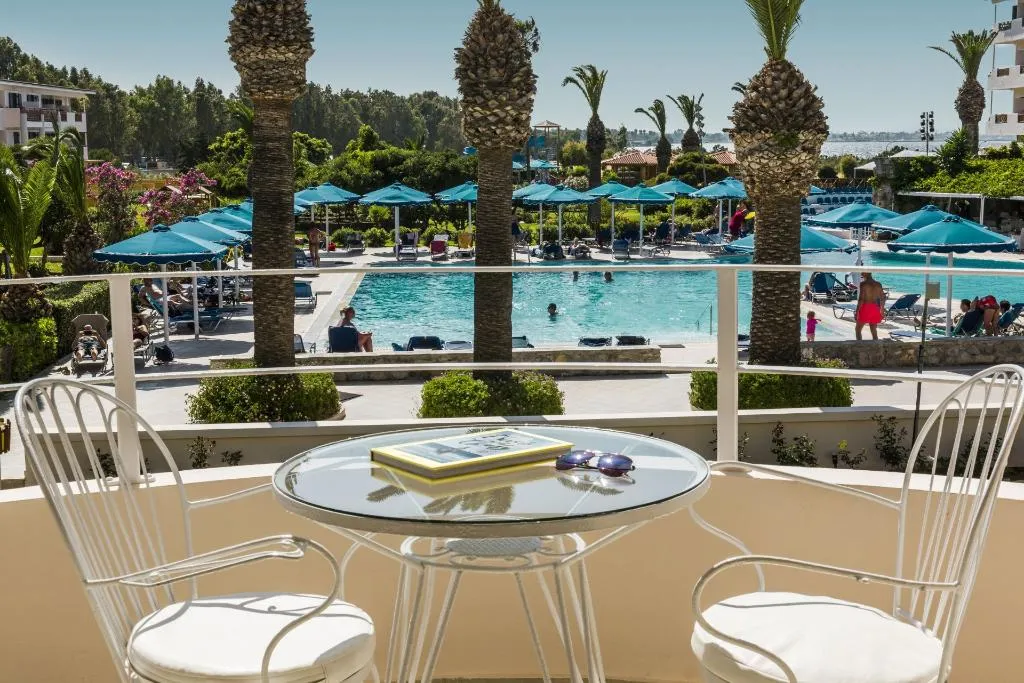 FAMILY ROOM POOL VIEW Room, Mitsis Ramira Beach, Kos