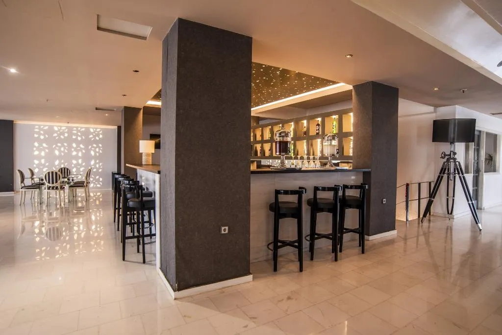 Bar, Hersonissos Palace, Crete