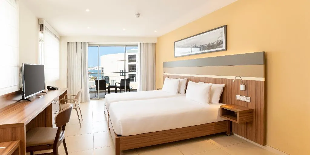 Room, DoubleTree by Hilton Malta, Malta