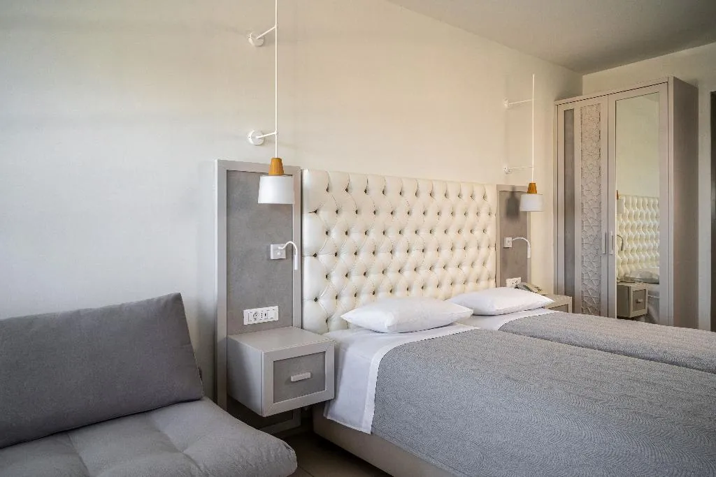Double or Twin SUPERIOR Room, El Greco Resort, Santorini