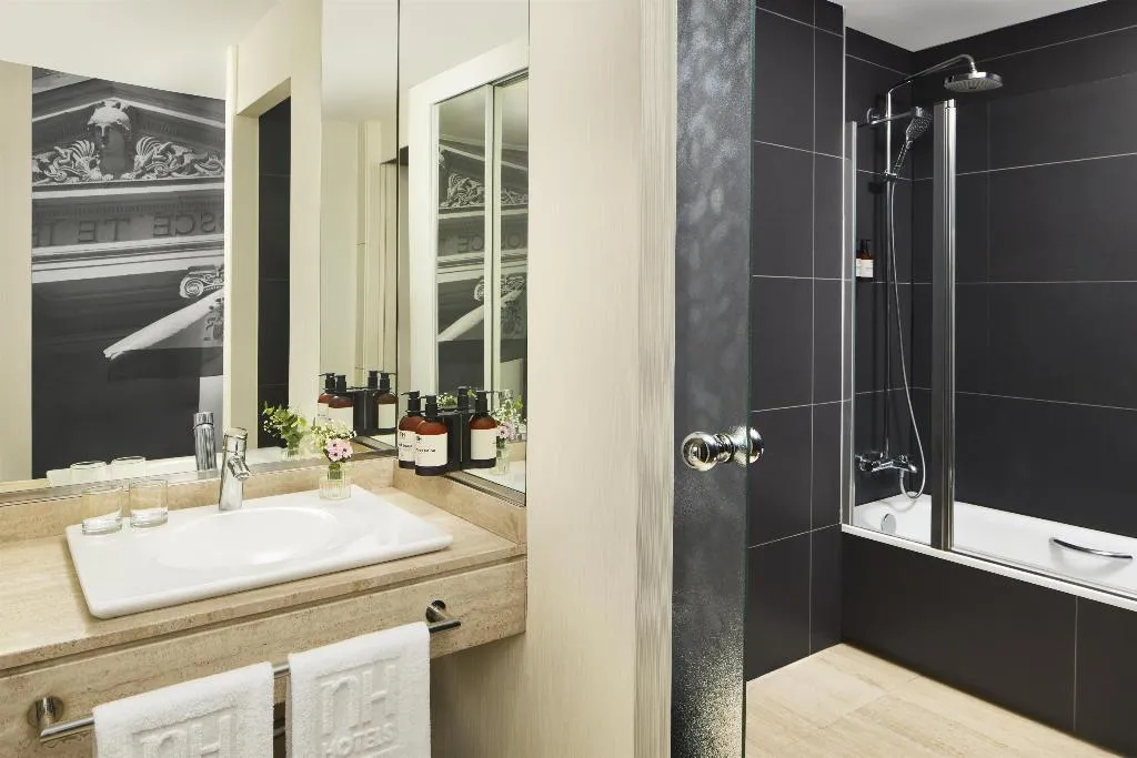 SINGLE WITH TERRACE Room, NH Madrid Nacional, Madrid