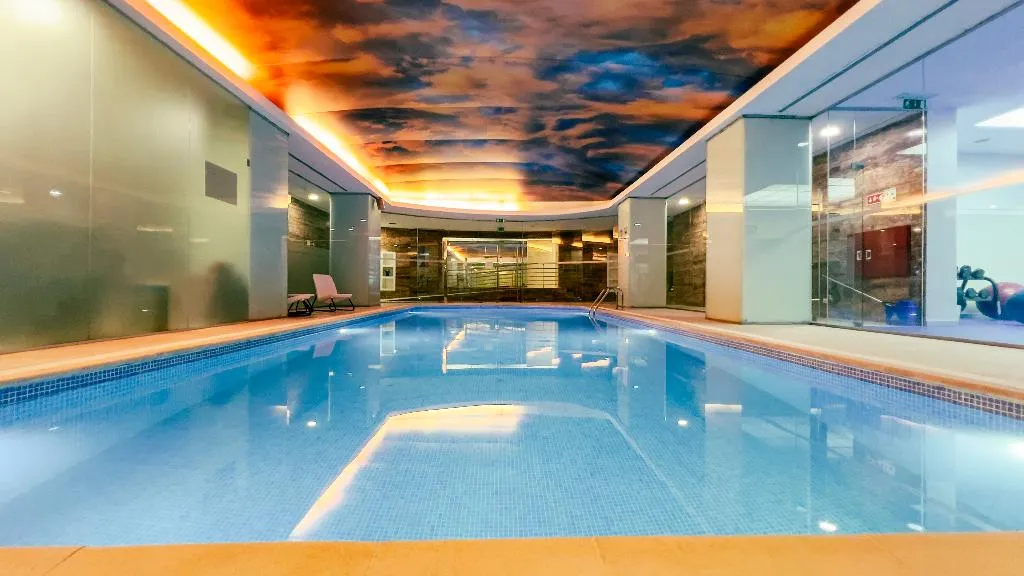Pool, VIP Executive Entrecampos - Hotel & Conference, Lisbon