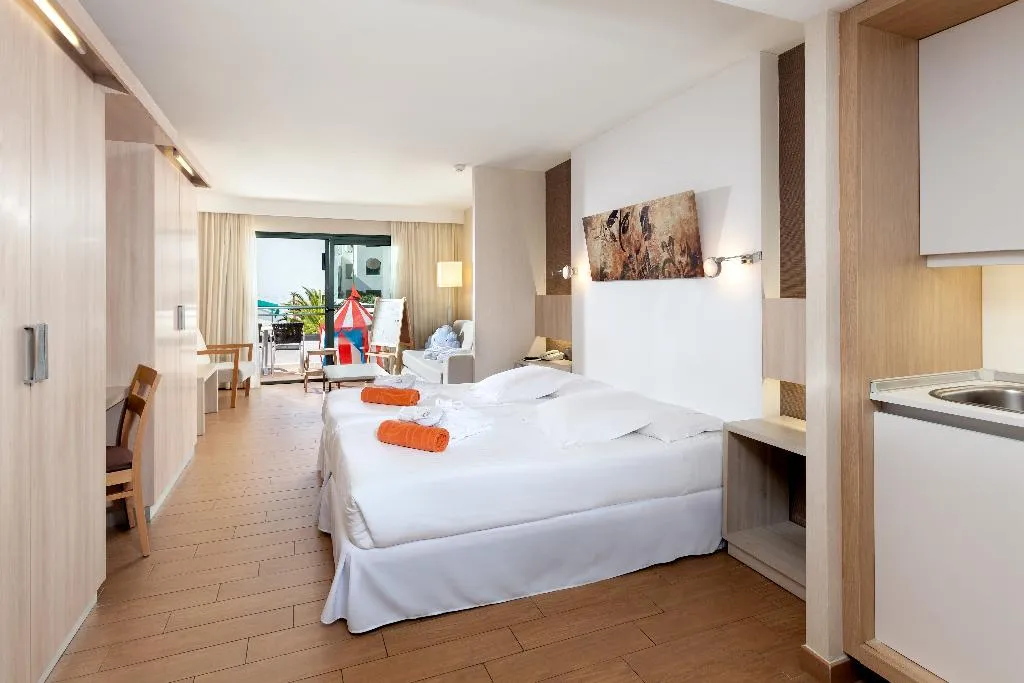 FAMILY ROOM SUPERIOR Room, THB Lanzarote Beach, Lanzarote