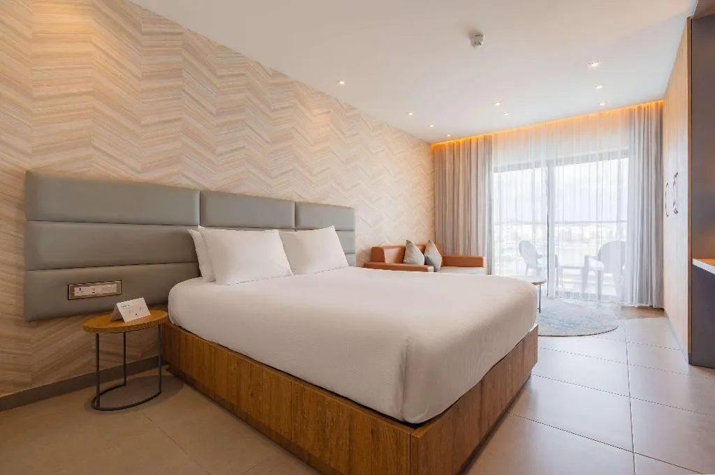 FAMILY ROOM SEA VIEW Room, DoubleTree by Hilton Malta, Malta