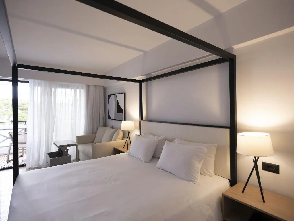Double or Twin SIDE SEA VIEW Room, Hersonissos Palace, Crete