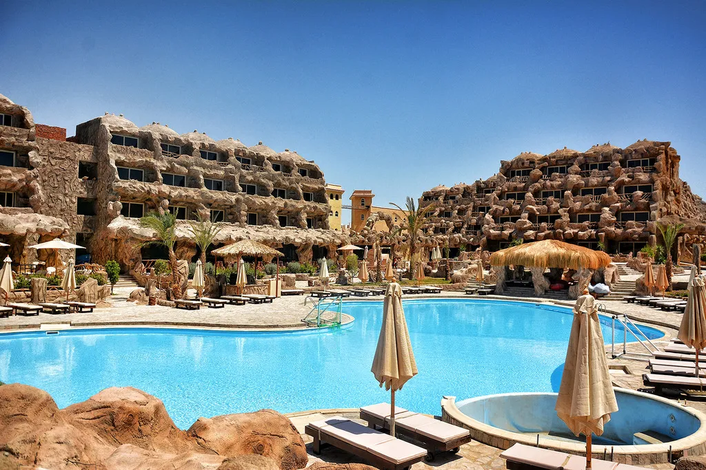 Pool, Caves Beach Resort Hurghada, Red Sea Riviera