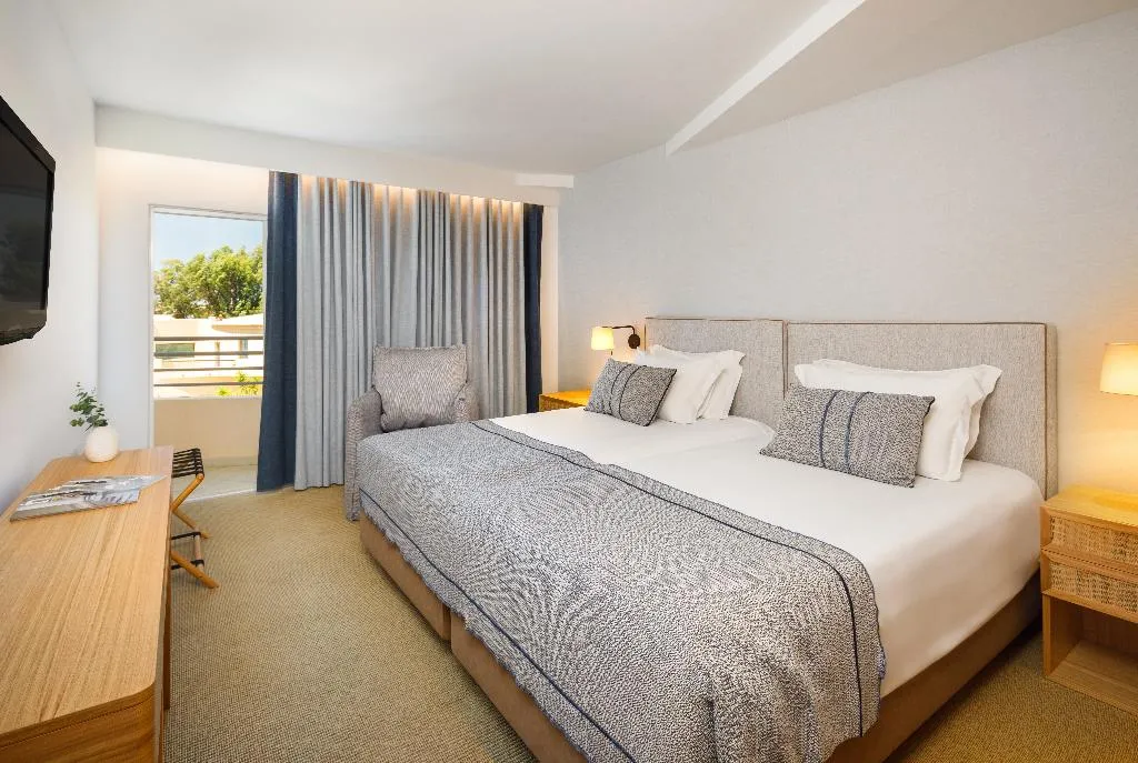 JUNIOR SUITE STANDARD Room, PortoBay Falesia, Algarve