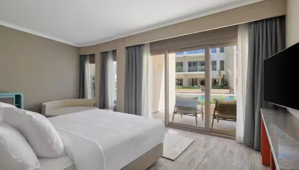 DOUBLE DELUXE POOL VIEW Room, DoubleTree by Hilton Mangroovy El Gouna Resort, Red Sea Riviera