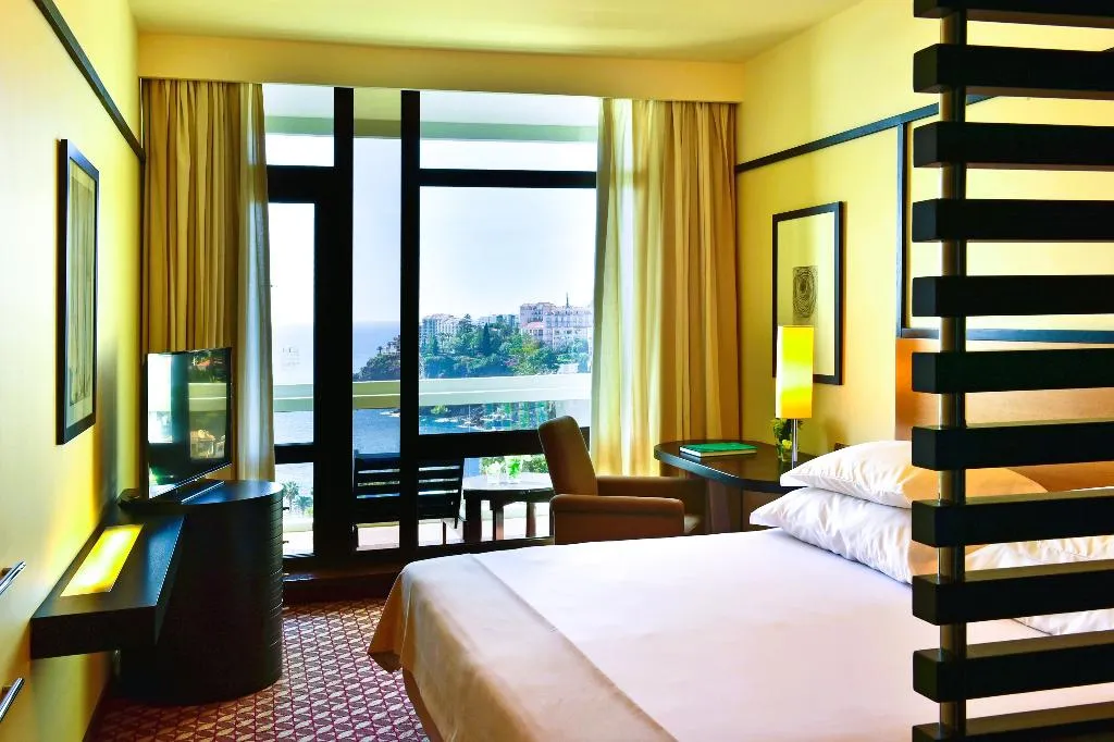 Double or Twin SIDE SEA VIEW Room, Pestana Casino Park Premium Ocean & Spa Hotel, Madeira