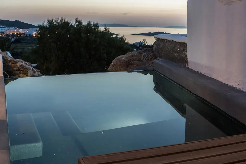 SUITE HONEYMOON Room, Ostraco Suites, Mykonos