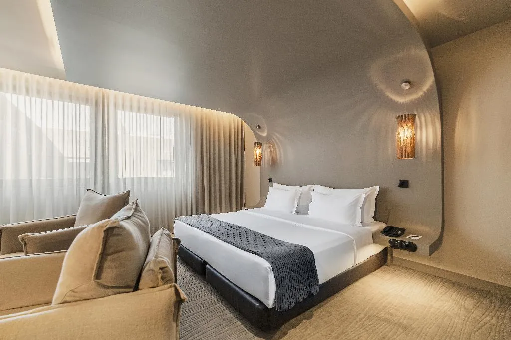 SUITE CLASSIC Room, PortoBay Teatro, Porto