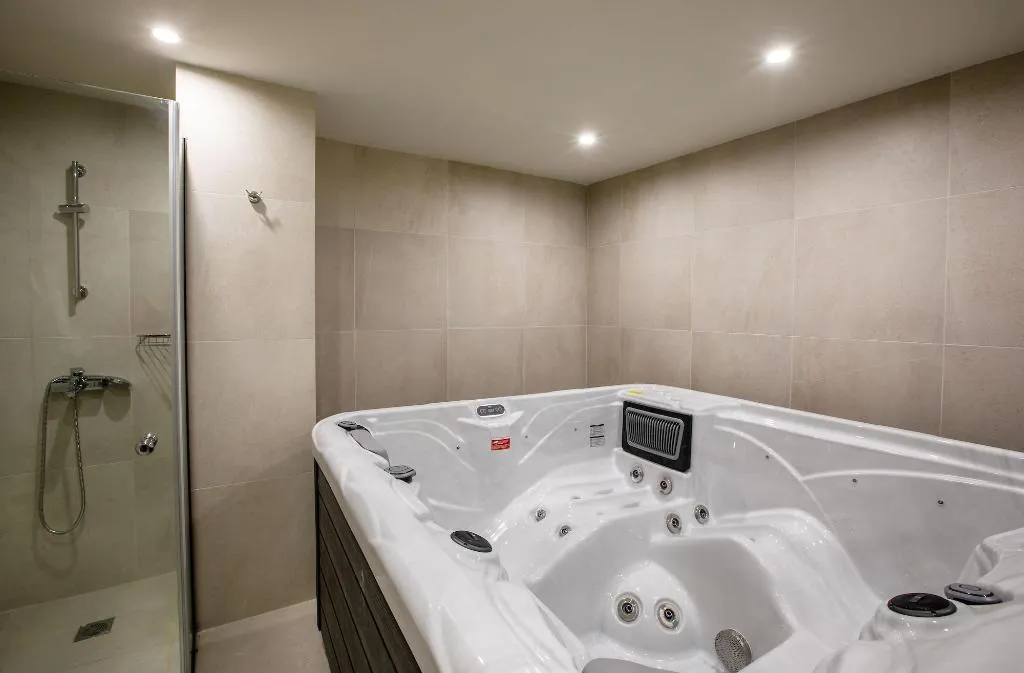 Sports and Entertainment, White Olive Elite Hotel Laganas, Zante