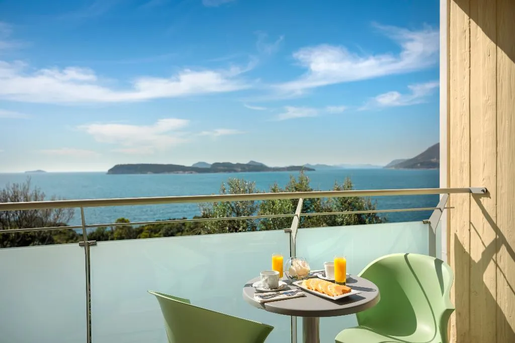 TWIN SUPERIOR WITH BALCONY Room, Valamar Argosy Hotel, Dubrovnik