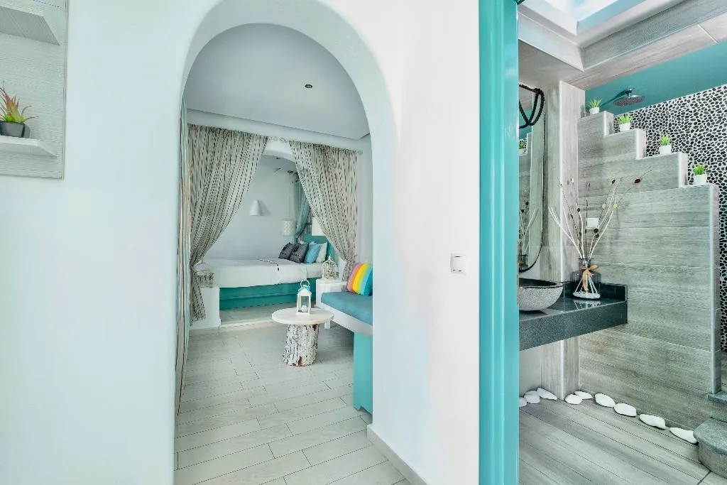 STUDIO SUPERIOR GARDEN VIEW Room, Anastasia Princess Luxury Beach Residence, Santorini