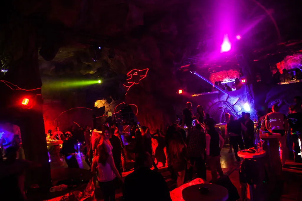 Sports and Entertainment, Caves Beach Resort Hurghada, Red Sea Riviera