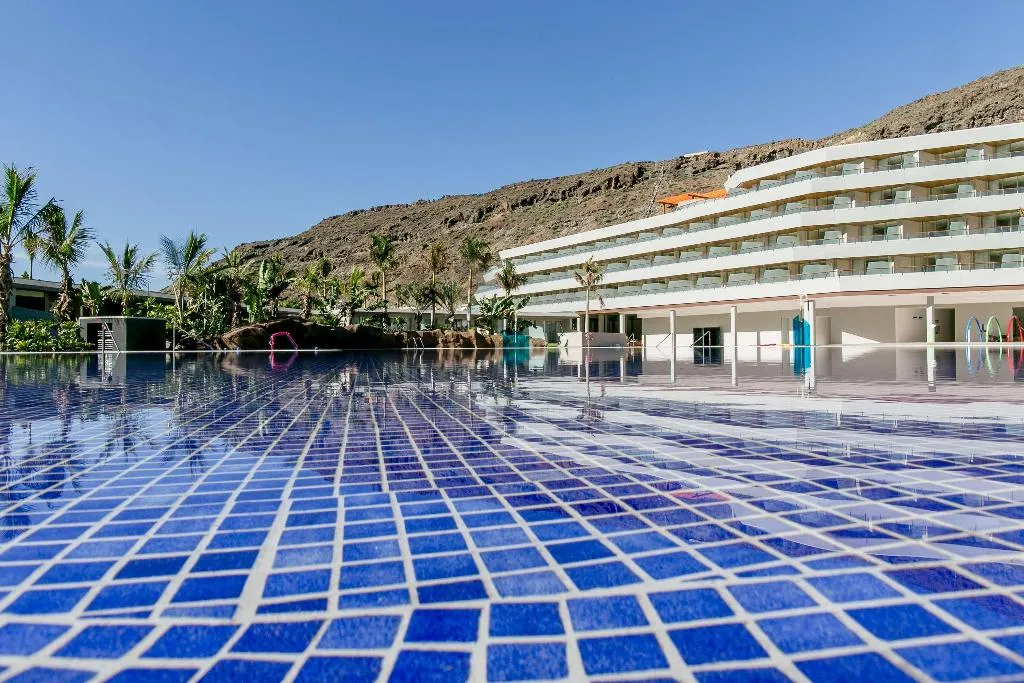 Pool, Radisson Blu Resort & Spa Gran Canaria Mogan, Gran Canaria