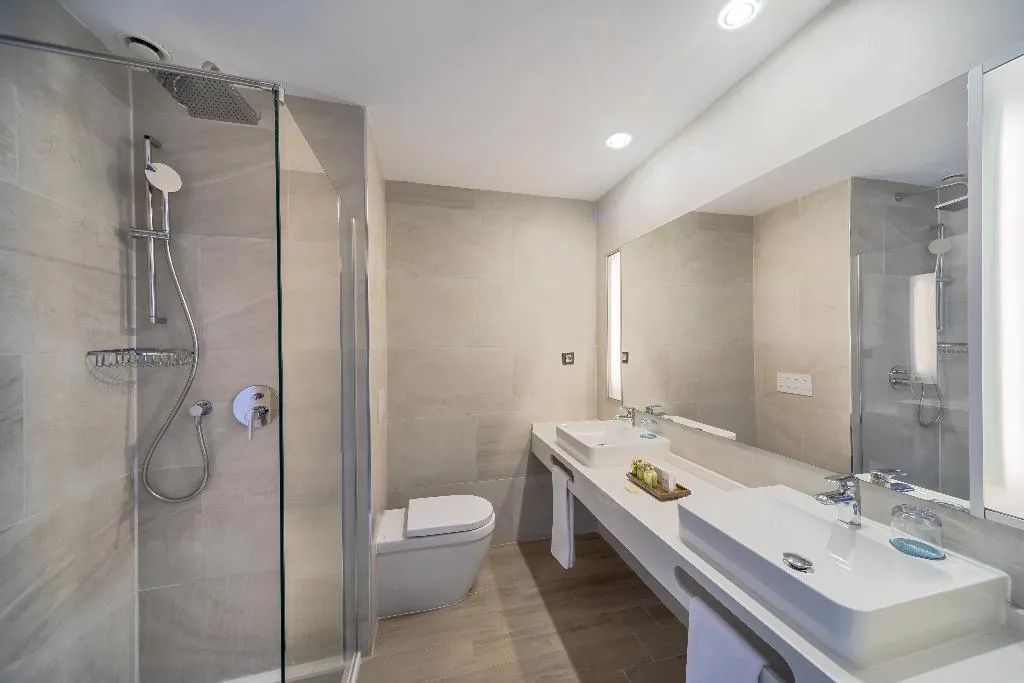 JUNIOR SUITE SEA VIEW CAPACITY 3 Room, Occidental Fuengirola, Costa Del Sol