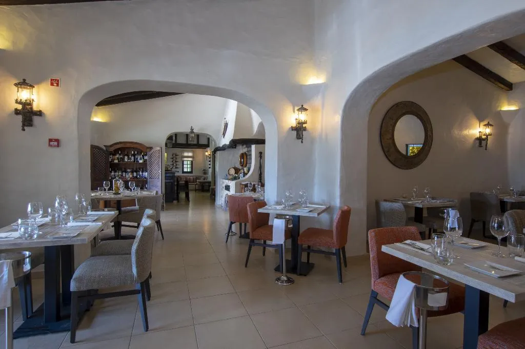 Restaurant, Rocha Brava Village Resort, Algarve