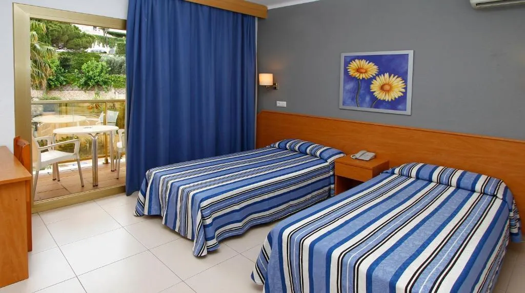 TRIPLE STANDARD Room, Bon Repos Hotel, Costa Brava