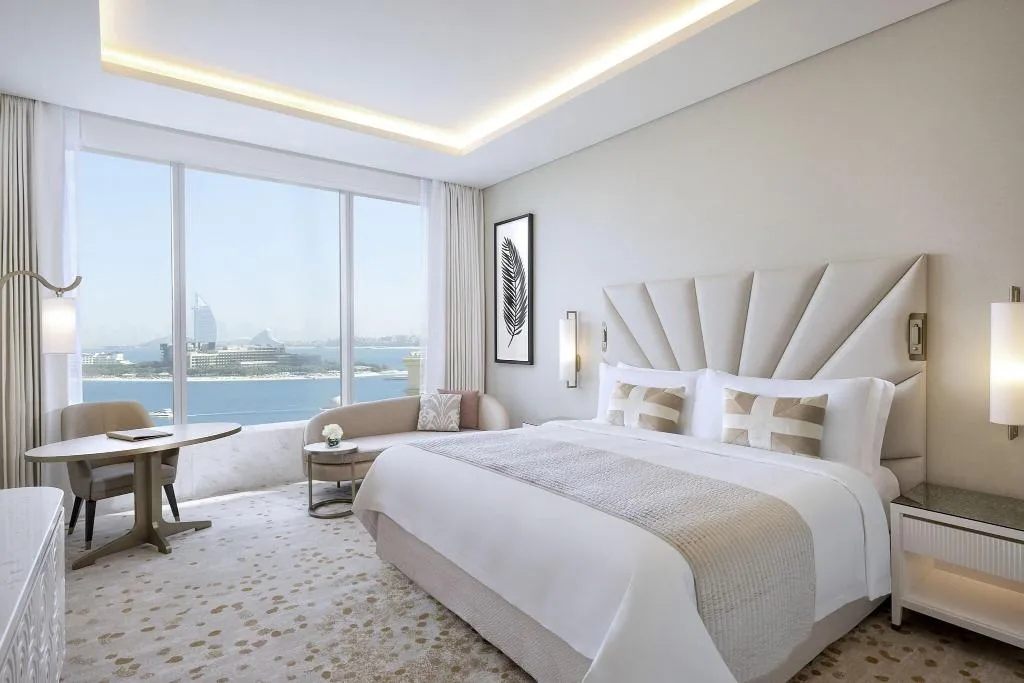 SUITE CITY VIEW KING BED Room, The St. Regis Dubai, The Palm, Dubai