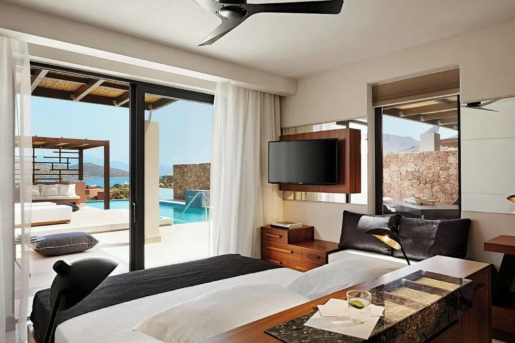 APARTMENT TWO BEDROOMS WITH PRIVATE POOL Room, Domes of Elounda, Autograph Collection, Crete