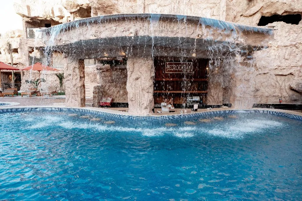 Pool, Caves Beach Resort Hurghada, Red Sea Riviera