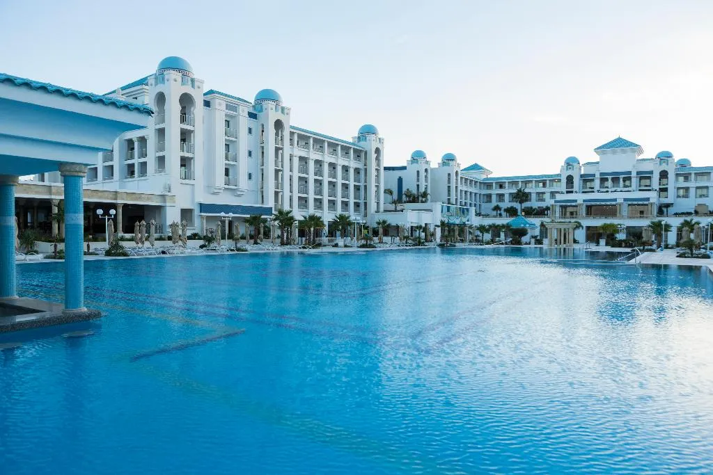 Pool, Concorde Green Park Palace, Tunisia