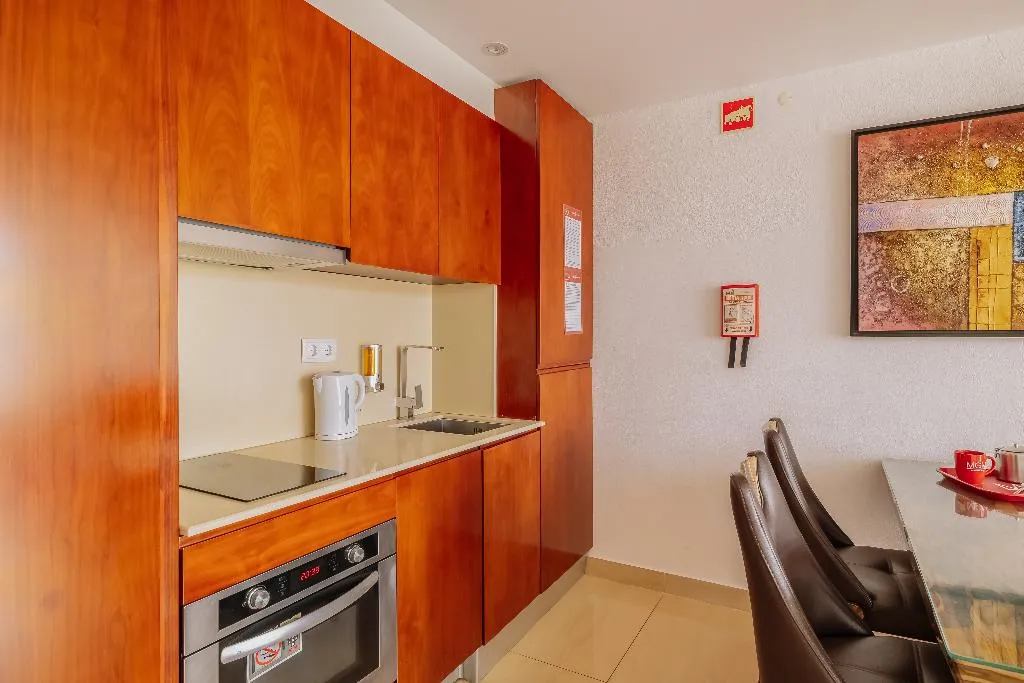 APARTMENT ONE BEDROOM Room, Muthu Clube Praia da Oura, Algarve