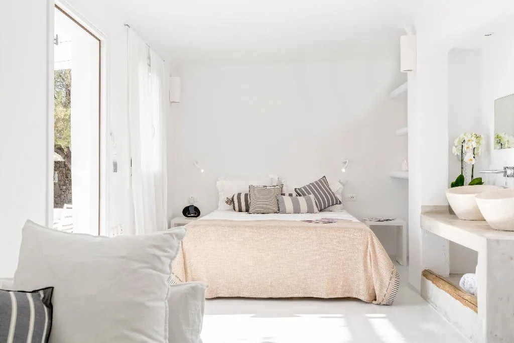 DOUBLE SUPERIOR SEA VIEW Room, Ostraco Suites, Mykonos