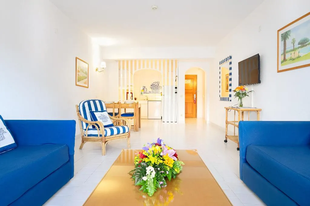 APARTMENT ONE BEDROOM WITH TERRACE Room, Grand Muthu Oura View Beach Club, Algarve
