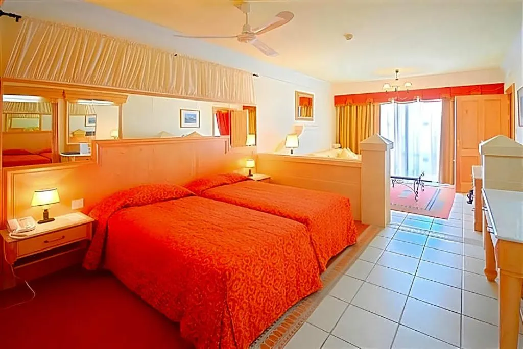 JUNIOR SUITE STANDARD Room, Hotel Santana Malta, Malta