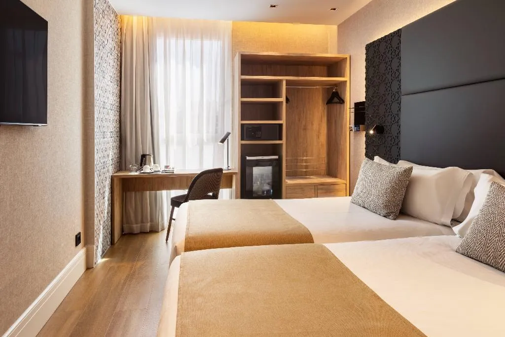Double or Twin STANDARD Room, Catalonia Giralda, Seville