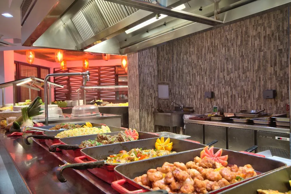 Restaurant, db Seabank Resort + Spa – All Inclusive, Malta