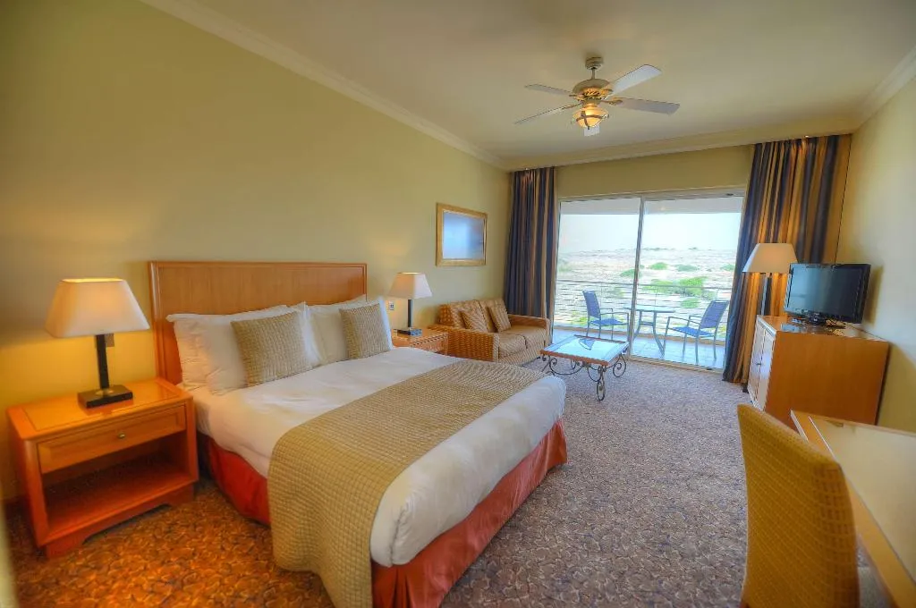 Room, Radisson Blu Resort & Spa Golden Sands, Malta