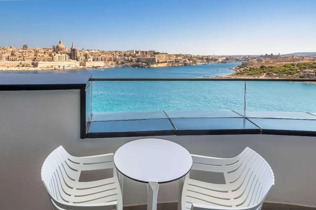 Room SUPERIOR SEA FRONT Room, Barcelo Fortina, Malta