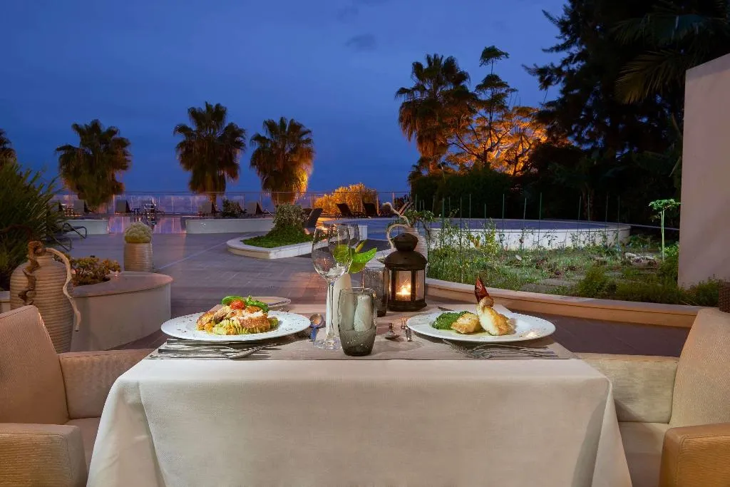 Restaurant, Melia Madeira Mare, Madeira