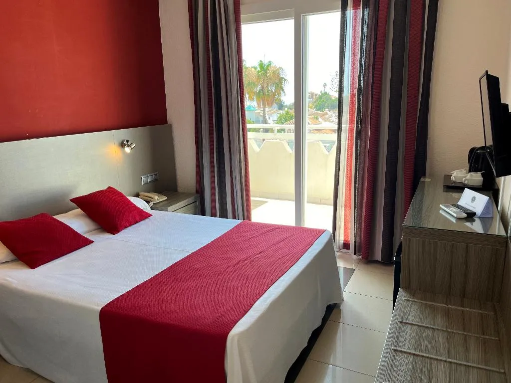 DOUBLE SINGLE USE STANDARD Room, Hotel Nerja Club & Spa, Costa Del Sol