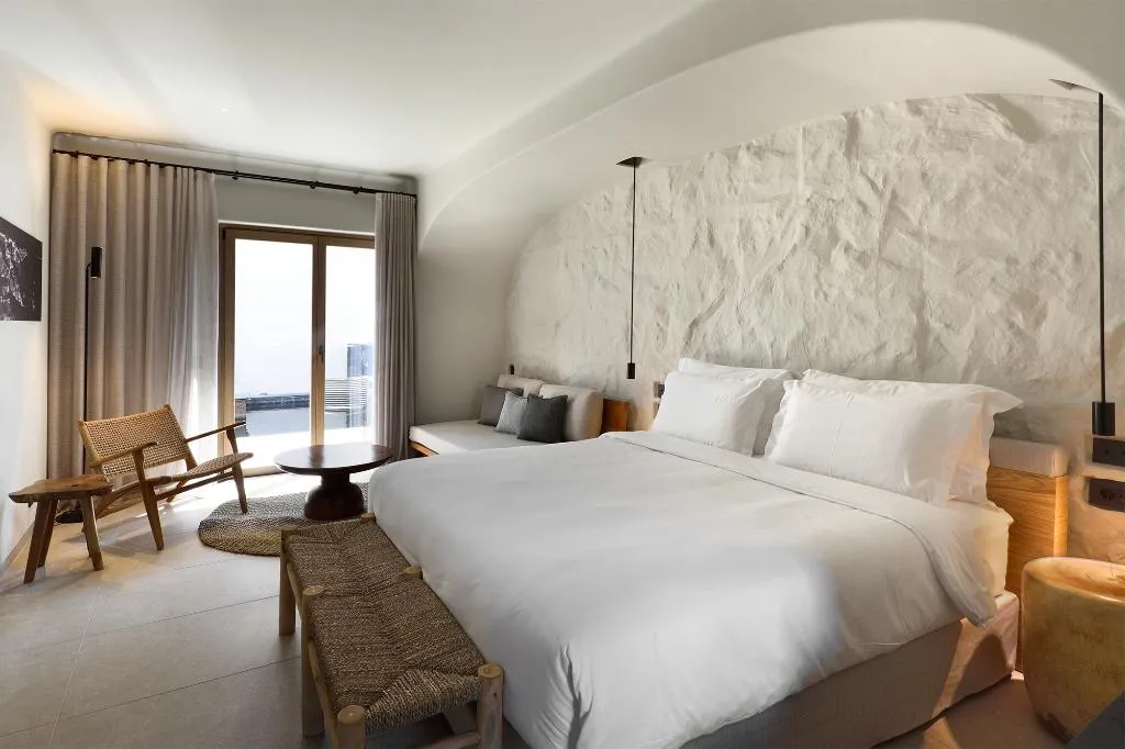 Double or Twin PREMIUM Room, Radisson Blu Zaffron Resort, Santorini