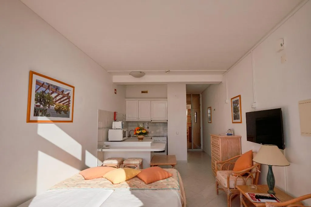 STUDIO CLASSIC Room, Muthu Clube Praia da Oura, Algarve