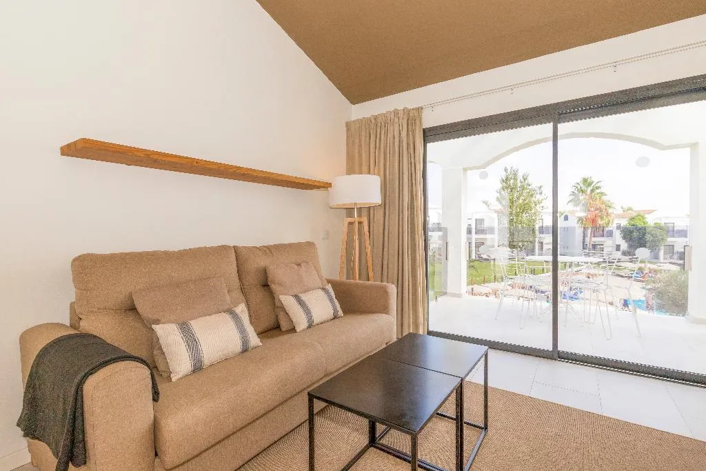 APARTMENT CAPACITY 6 Room, MarSenses Paradise Club Hotel, Menorca