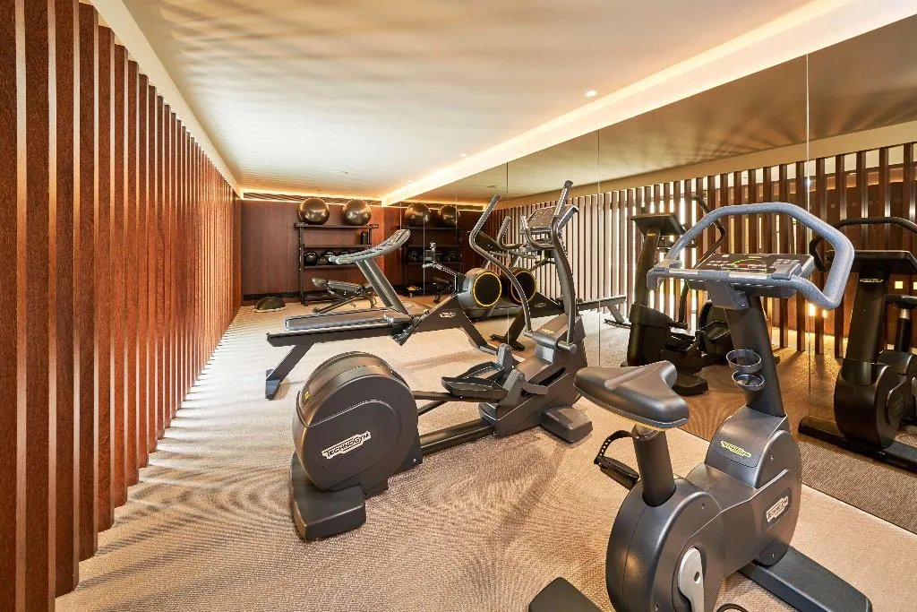 Sports and Entertainment, PortoBay Flores, Porto