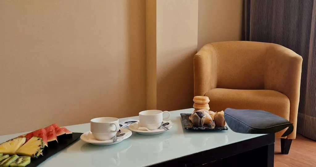 JUNIOR SUITE COMFORT Room, Vertice Sevilla, Seville