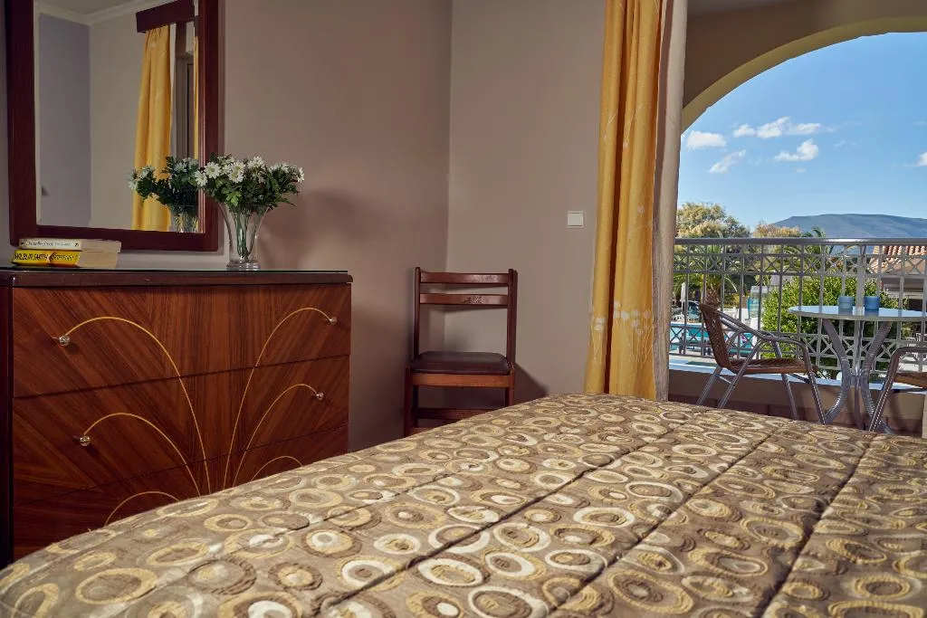 DOUBLE STANDARD Room, Ionion Blue, Zante