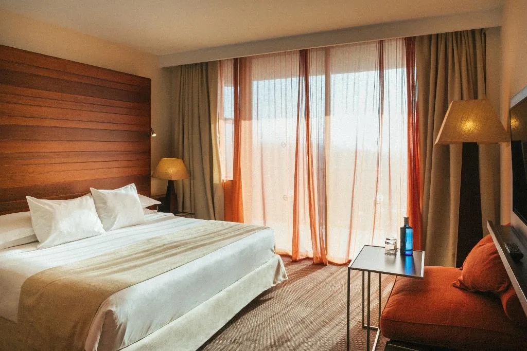 JUNIOR SUITE CAPACITY 4 Room, Salobre Hotel Resort & Serenity, Gran Canaria