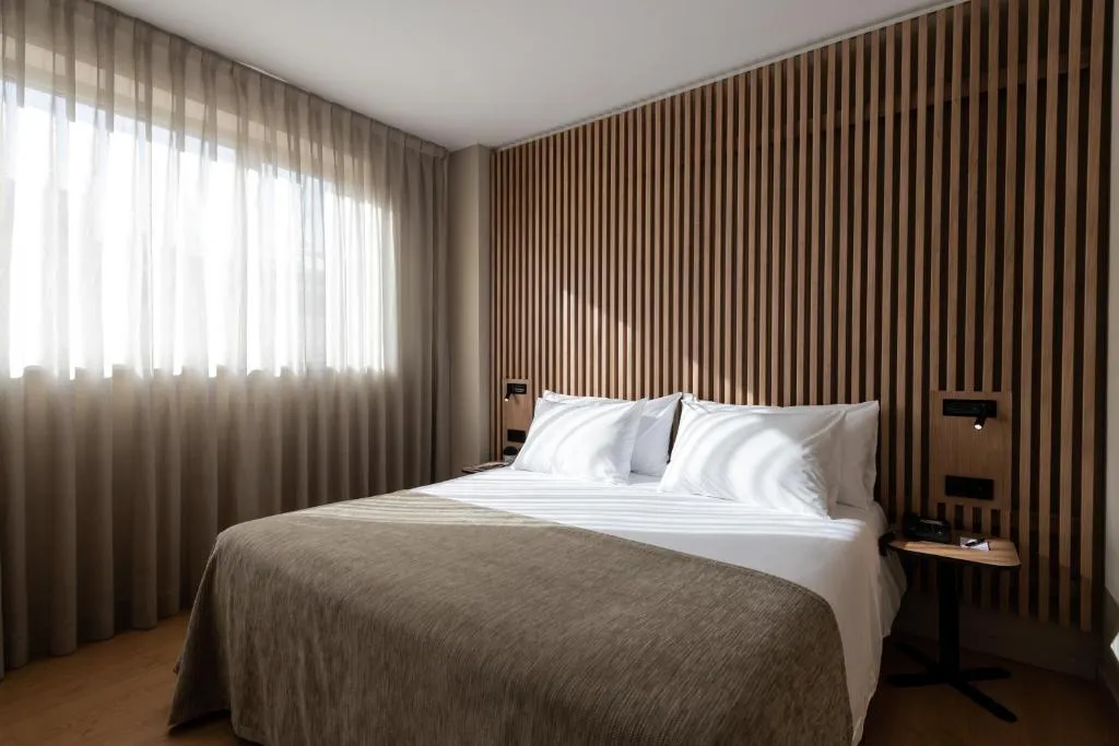 Double or Twin PREMIUM Room, Atenea Barcelona Aparthotel, Barcelona