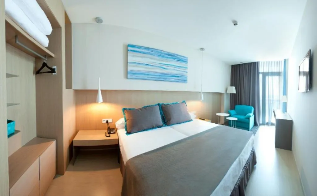 Room, Atenea Port Barcelona Mataro, Barcelona