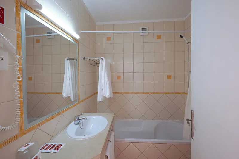 APARTMENT ONE BEDROOM Room, Muthu Clube Praia da Oura, Algarve
