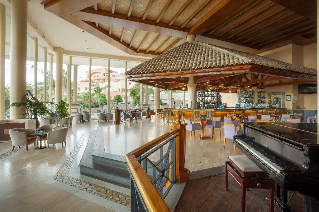 Bar, GF Gran Costa Adeje, Tenerife