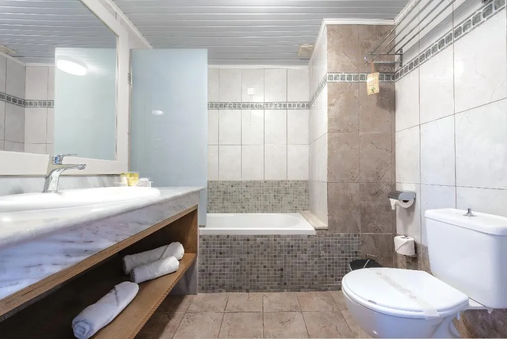 Double or Twin LAND VIEW Room, Kosta Palace City Hotel, Kos