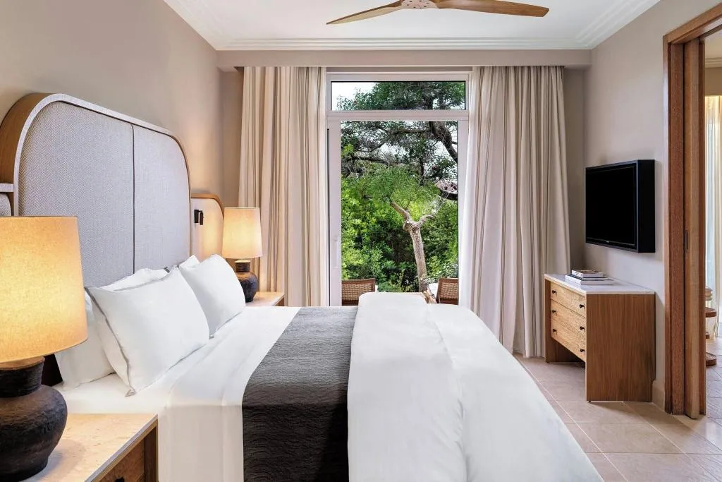 SUITE WITH PRIVATE POOL Room, The Westin Resort Costa Navarino, Kalamata